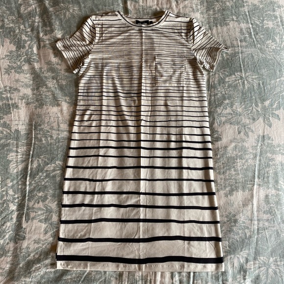 NWT Theory Striped T-Shirt Dress - Picture 5 of 11